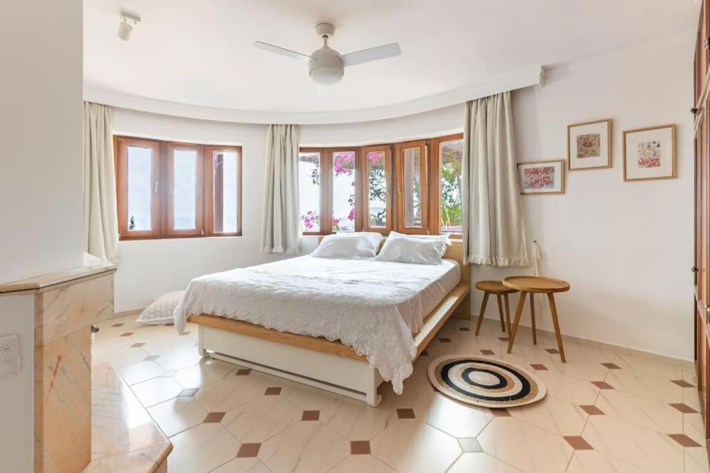 Modern Villas With Gardens And Stunning Views Λυγαριά Εξωτερικό φωτογραφία