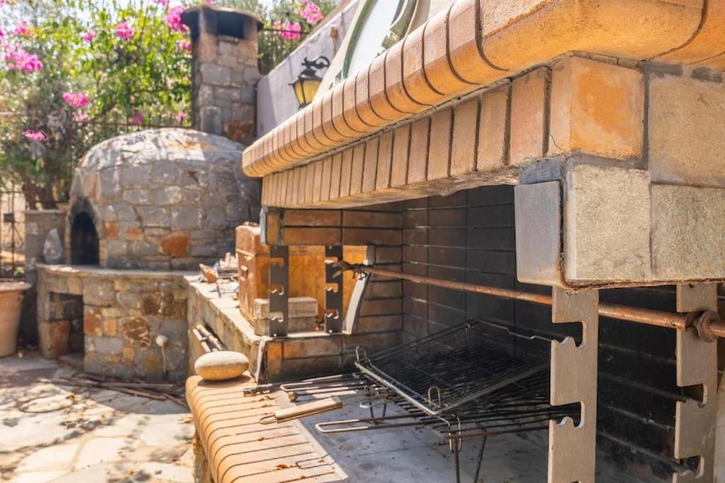 Modern Villas With Gardens And Stunning Views Λυγαριά Εξωτερικό φωτογραφία