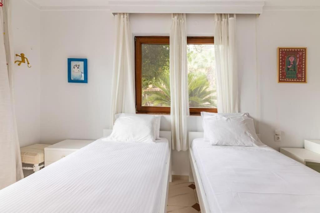 Modern Villas With Gardens And Stunning Views Λυγαριά Εξωτερικό φωτογραφία