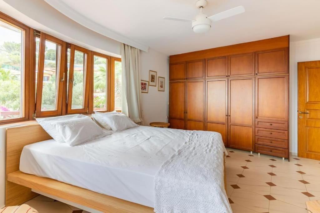 Modern Villas With Gardens And Stunning Views Λυγαριά Εξωτερικό φωτογραφία
